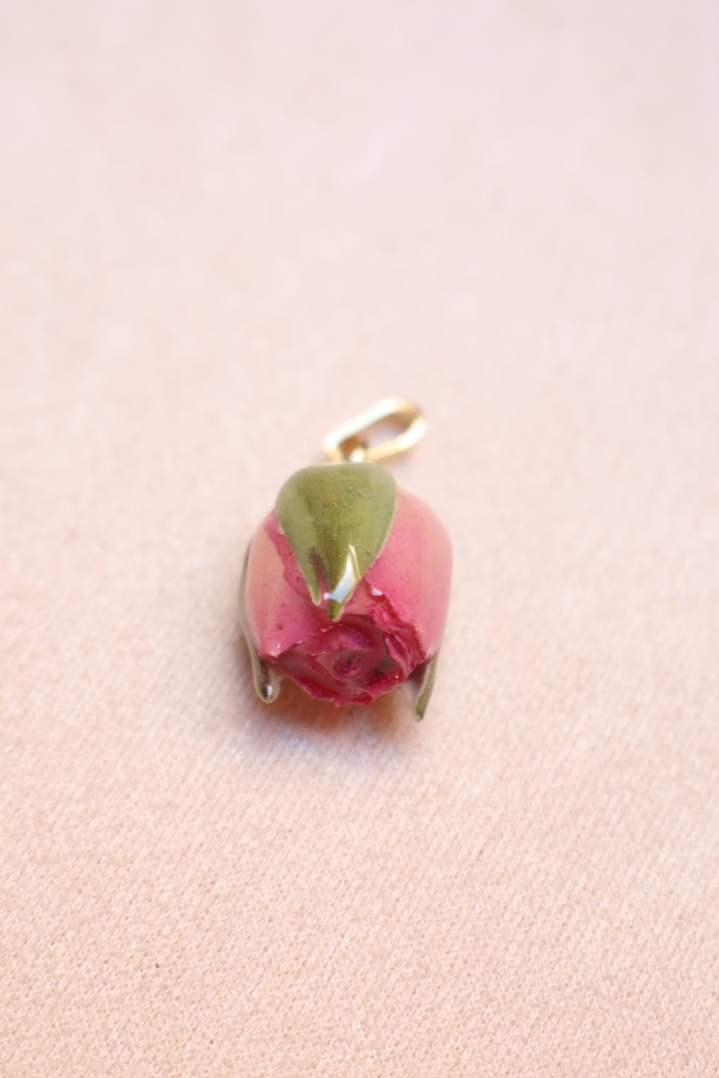 Charm Rosa eterna