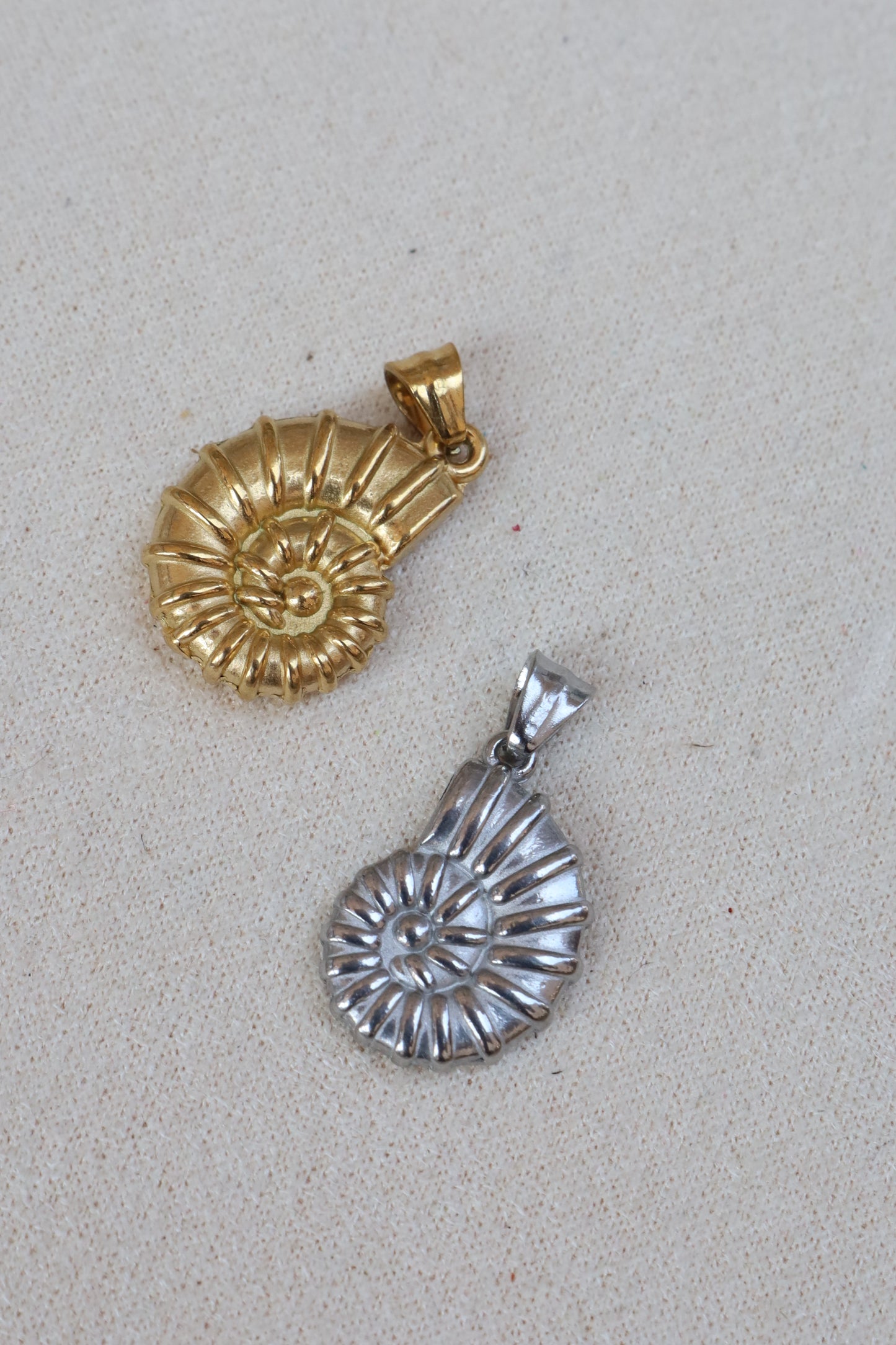 Charm Riva